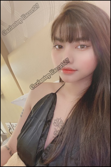 erkeklerini çok özel hissettiren asyalı escort kız